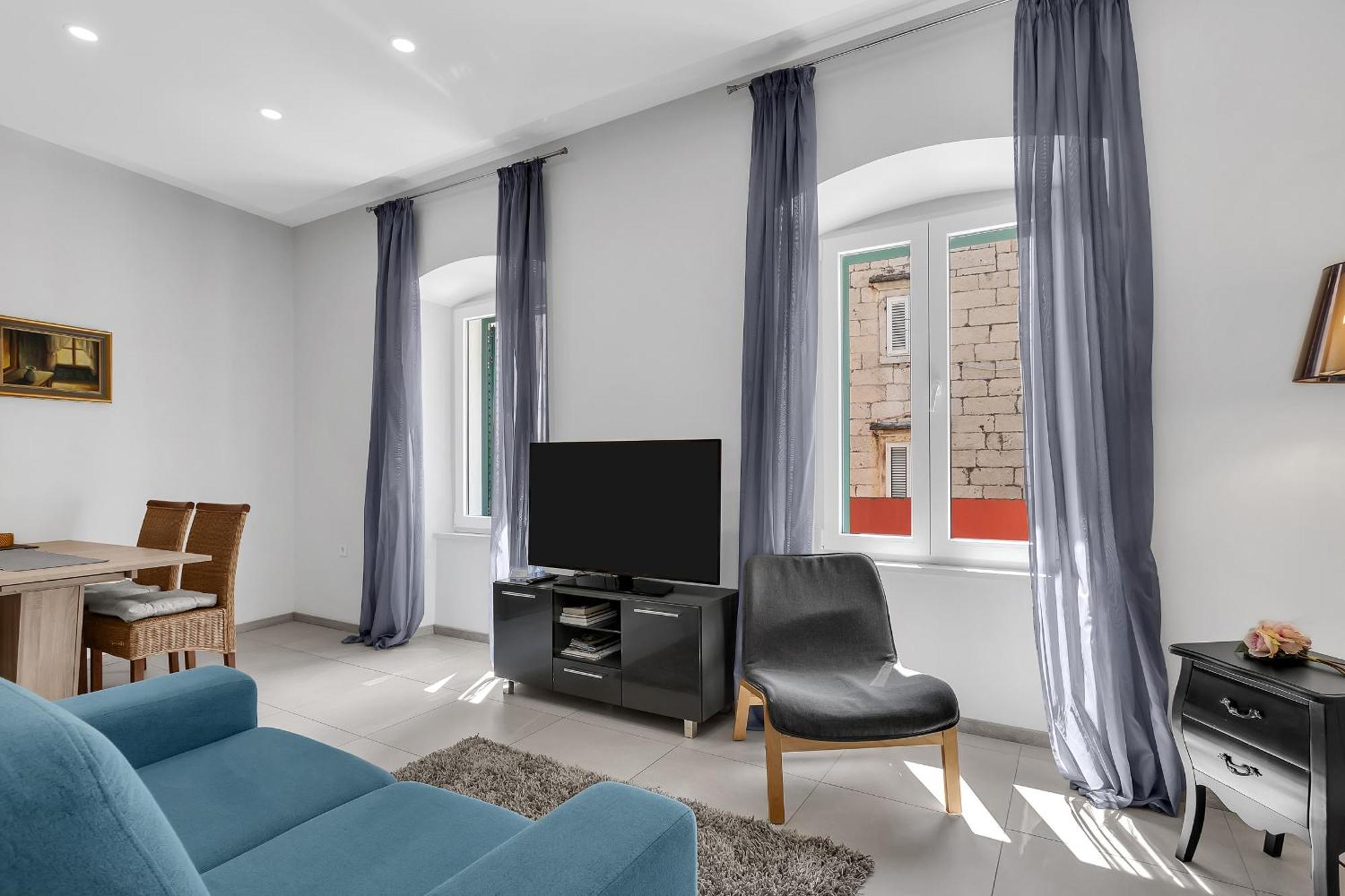 City Center Apartment Dvor Kalalarga マカルスカ エクステリア 写真