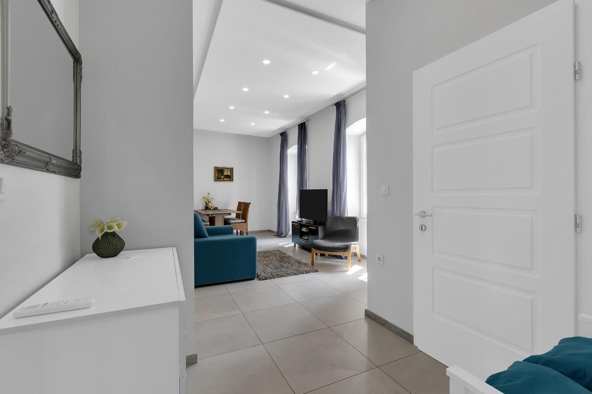 City Center Apartment Dvor Kalalarga マカルスカ エクステリア 写真